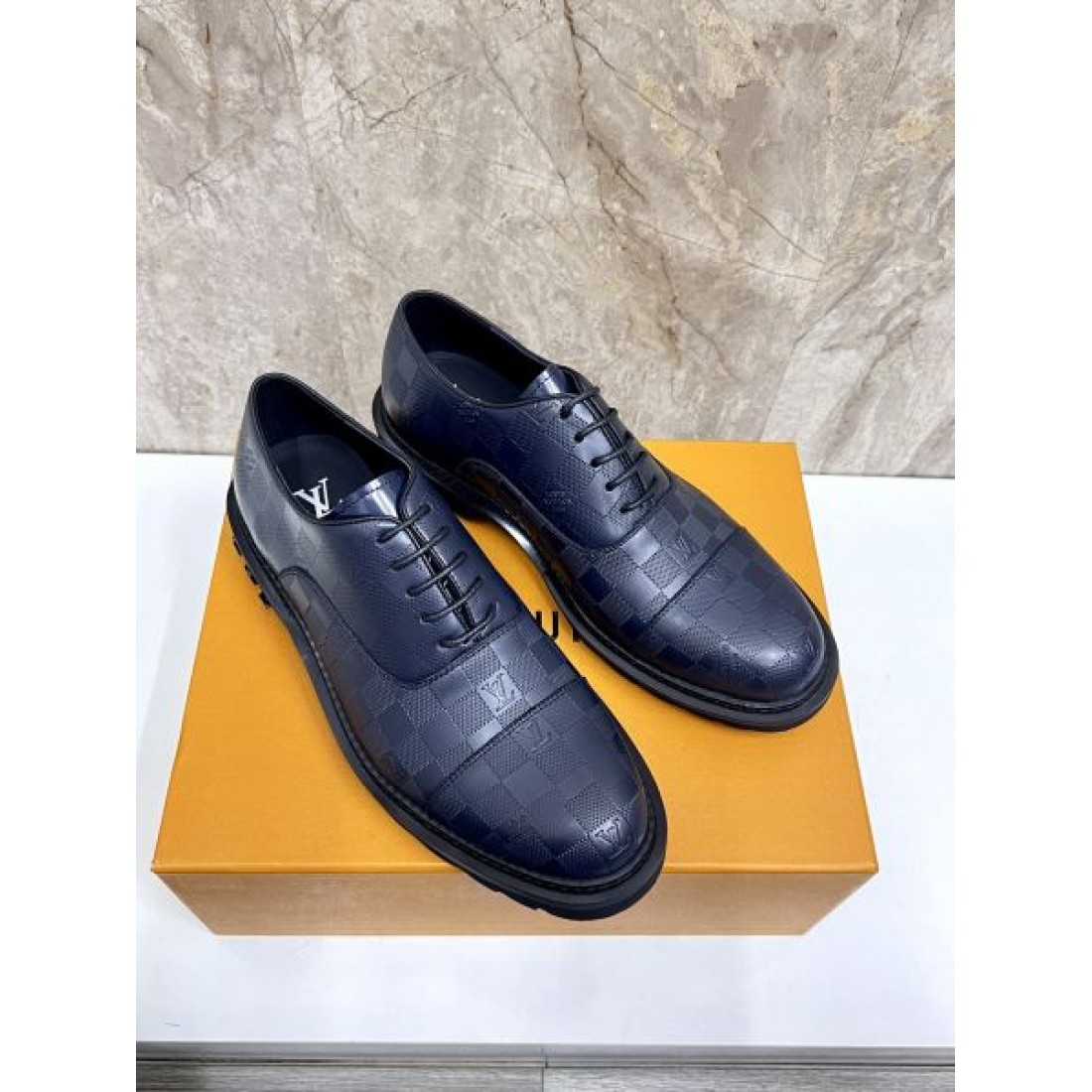 上品 洗練 高級 LOUIS VUITTON ルイヴィトン コピー ビジネスシューズ 精巧 耐久性 