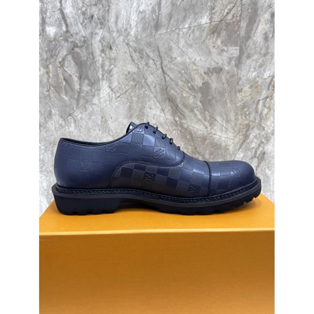 上品 洗練 高級 LOUIS VUITTON ルイヴィトン コピー ビジネスシューズ 精巧 耐久性 