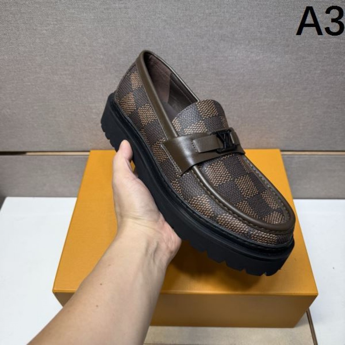 精巧 伝統的 高級 LOUIS VUITTON ルイヴィトン コピー ビジネスシューズ 上品 耐久 優雅