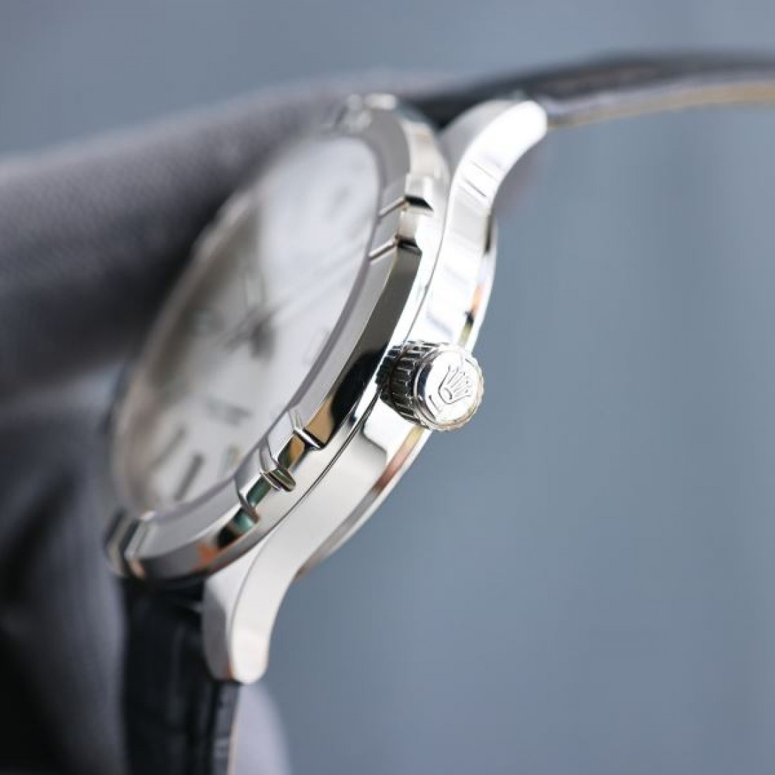  落ち着きのある 上品な ロレックス ROLEX コピー 時計 高級感 満載