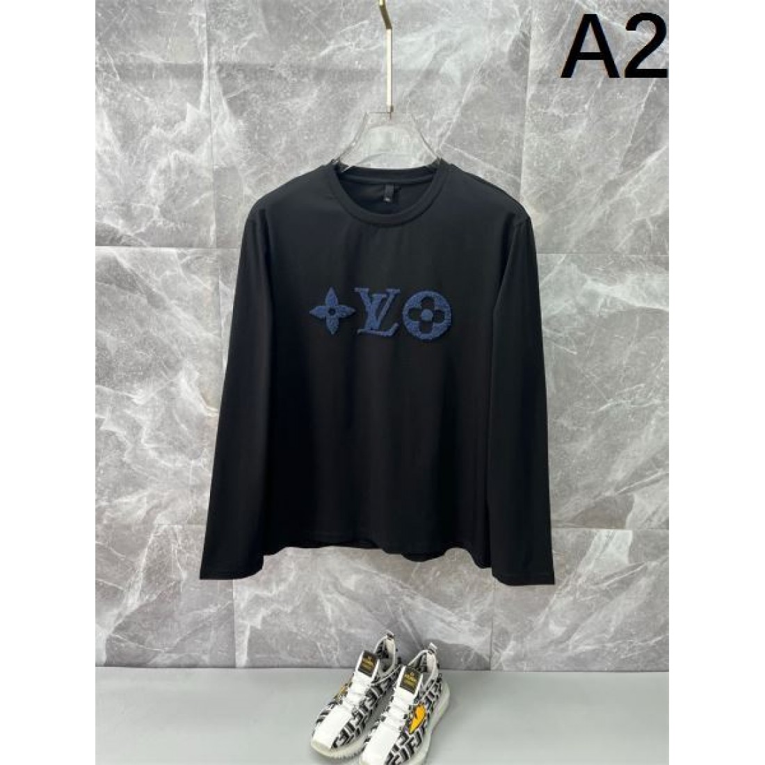 モダン 大人 ルイヴィトン LOUIS VUITTON コピー 長袖Tシャツ 落ち着き 上質