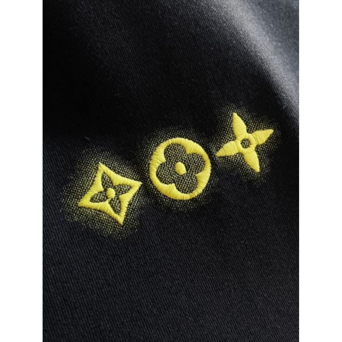 スタイリッシュ シンプル ルイヴィトン LOUIS VUITTON コピー 長袖Tシャツ 上品 快適