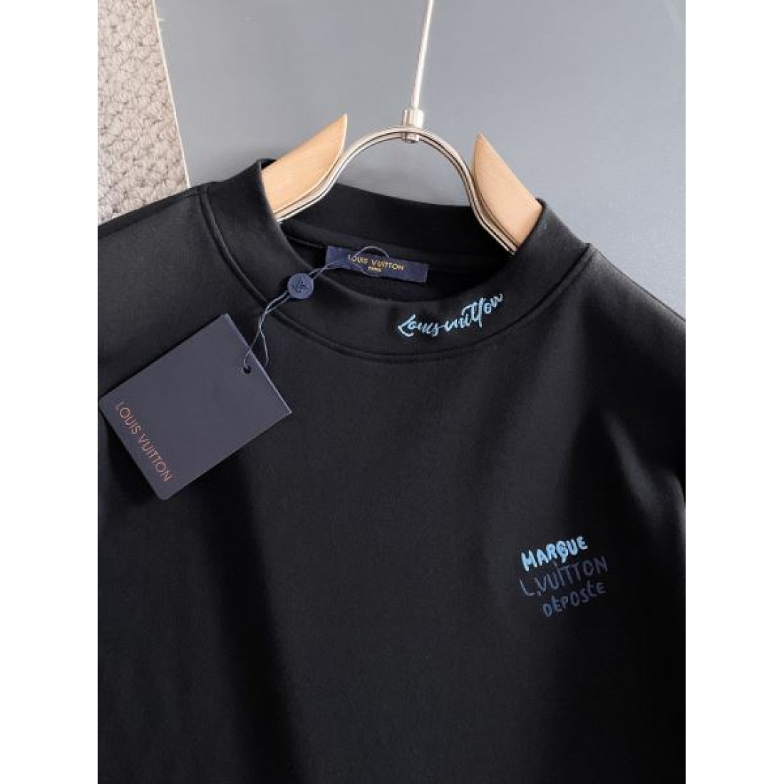 洗練 高級 ルイヴィトン LOUIS VUITTON コピー 長袖Tシャツ エレガント 定番