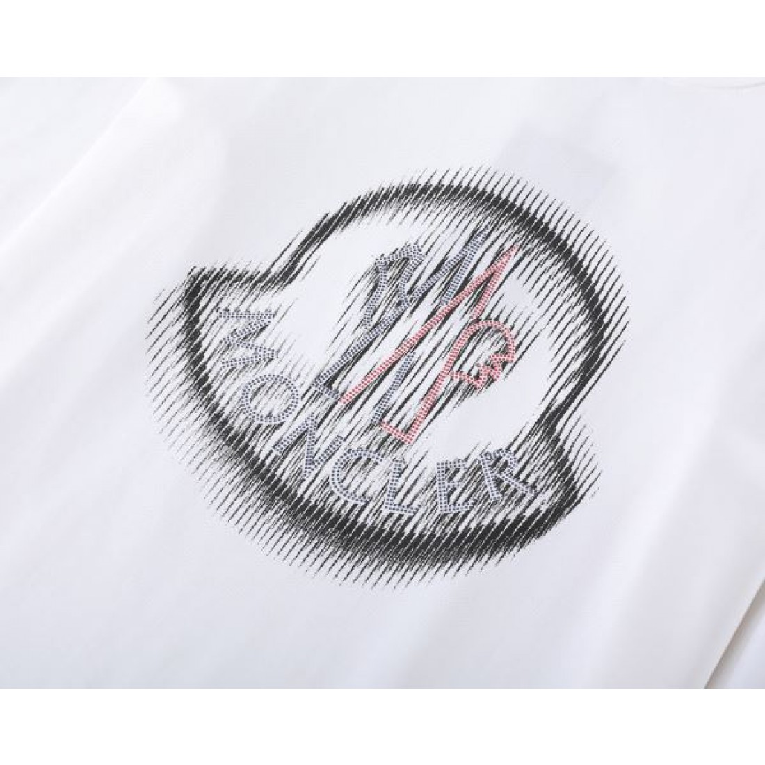 スポーティ 実用的 モンクレール MONCLER コピー 長袖Tシャツ 温かい 軽量