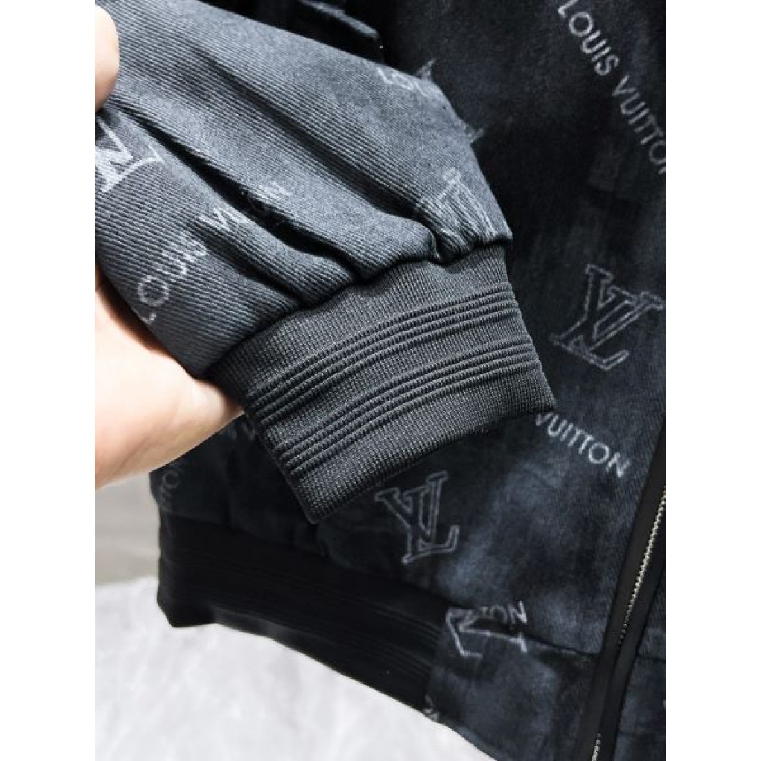 上品な エレガント ルイヴィトン LOUIS VUITTON コピー ジャケット シック 高級感のある