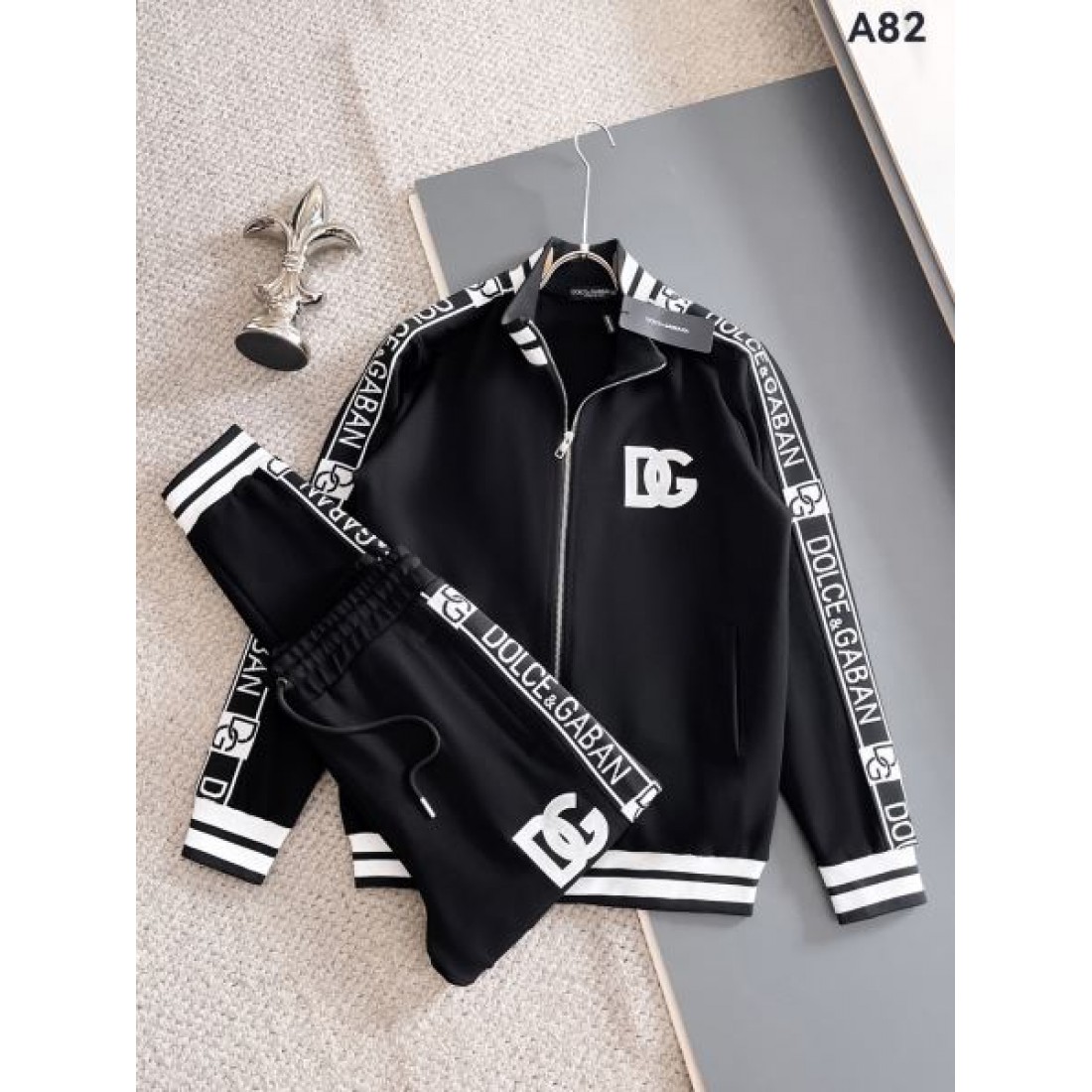 スタイリッシュ 上品な ドルチェ＆ガッバーナ DOLCE＆GABBANA コピー 上下セット シック