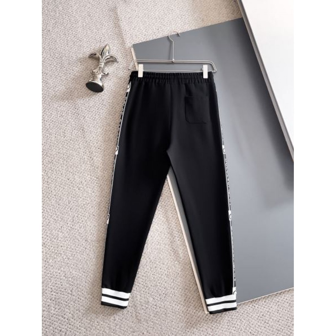 スタイリッシュ 上品な ドルチェ＆ガッバーナ DOLCE＆GABBANA コピー 上下セット シック