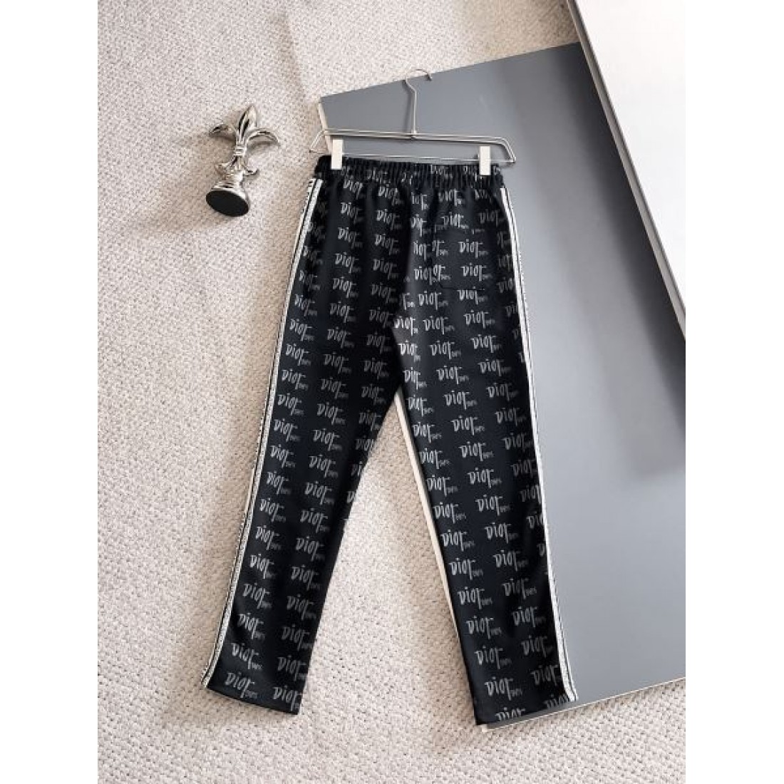 上品な エレガント ディオール DIOR コピー 上下セット 高級感のある シック