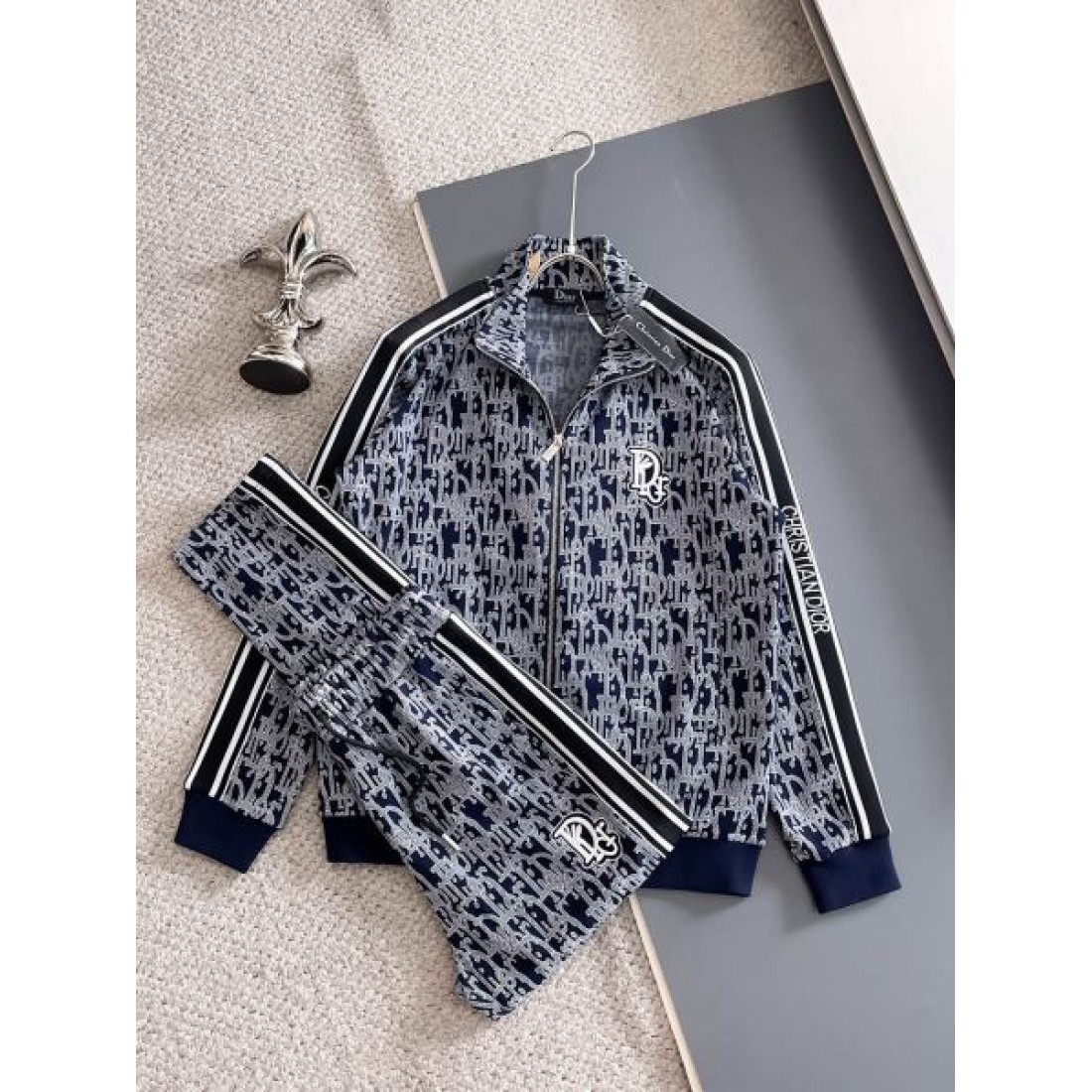 洗練された 高級感のある ディオール DIOR コピー 上下セット エレガント 上品な