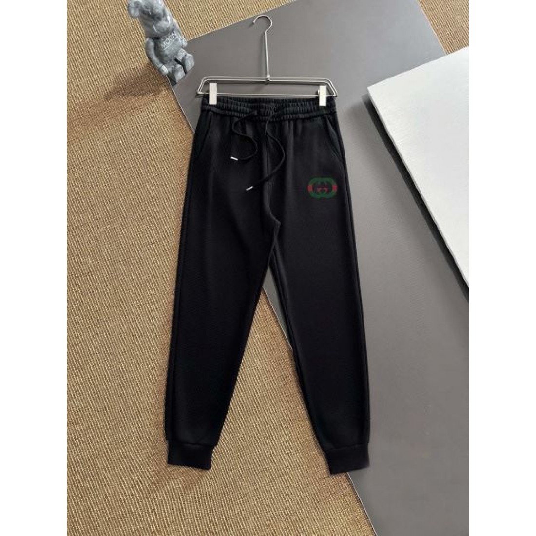 スタイリッシュ 上品な グッチ GUCCI コピー 上下セット 高級感のある 洗練された