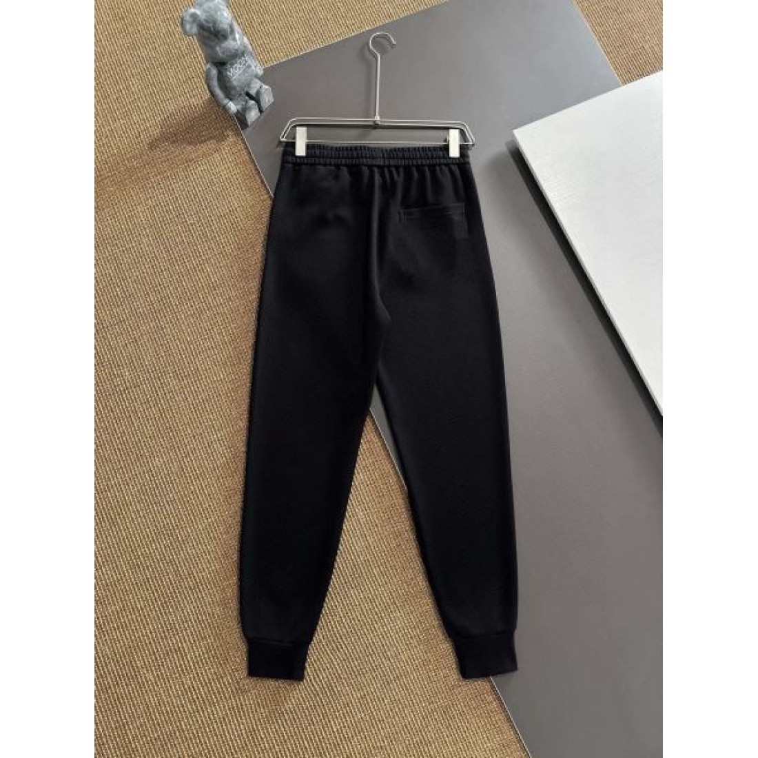 高級感のある スタイリッシュな ヴェルサーチェ VERSACE コピー 上下セット エレガント