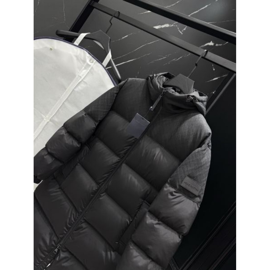 上質 クラシック モンクレール MONCLER コピー ダウンジャケット 現代的