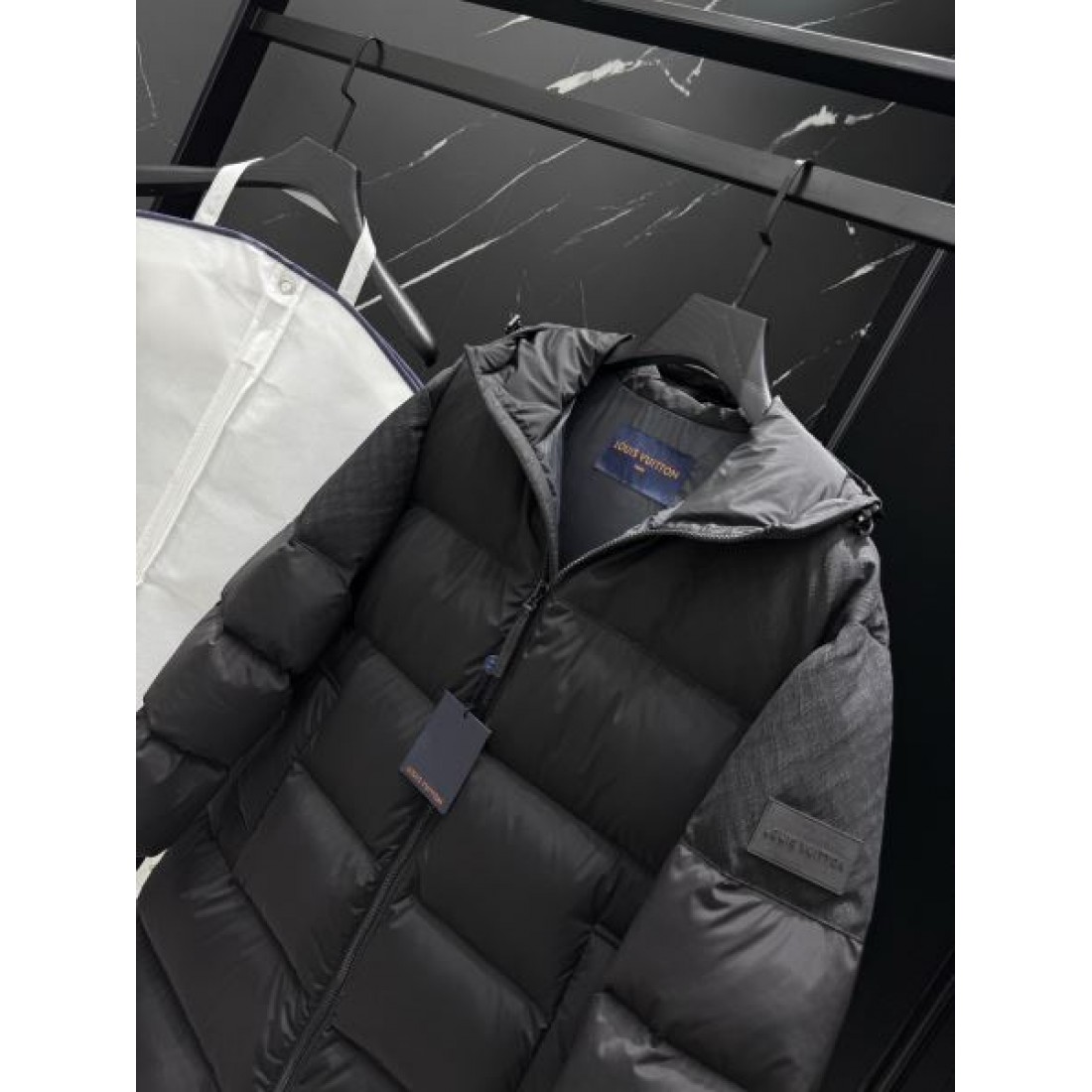 上質 クラシック モンクレール MONCLER コピー ダウンジャケット 現代的