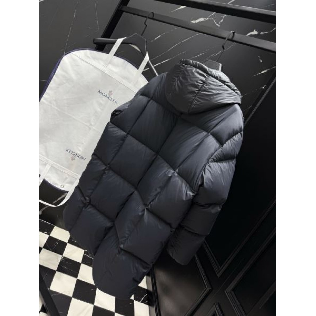  上質 高機能 モンクレール MONCLER コピー ダウンジャケット 保温 快適