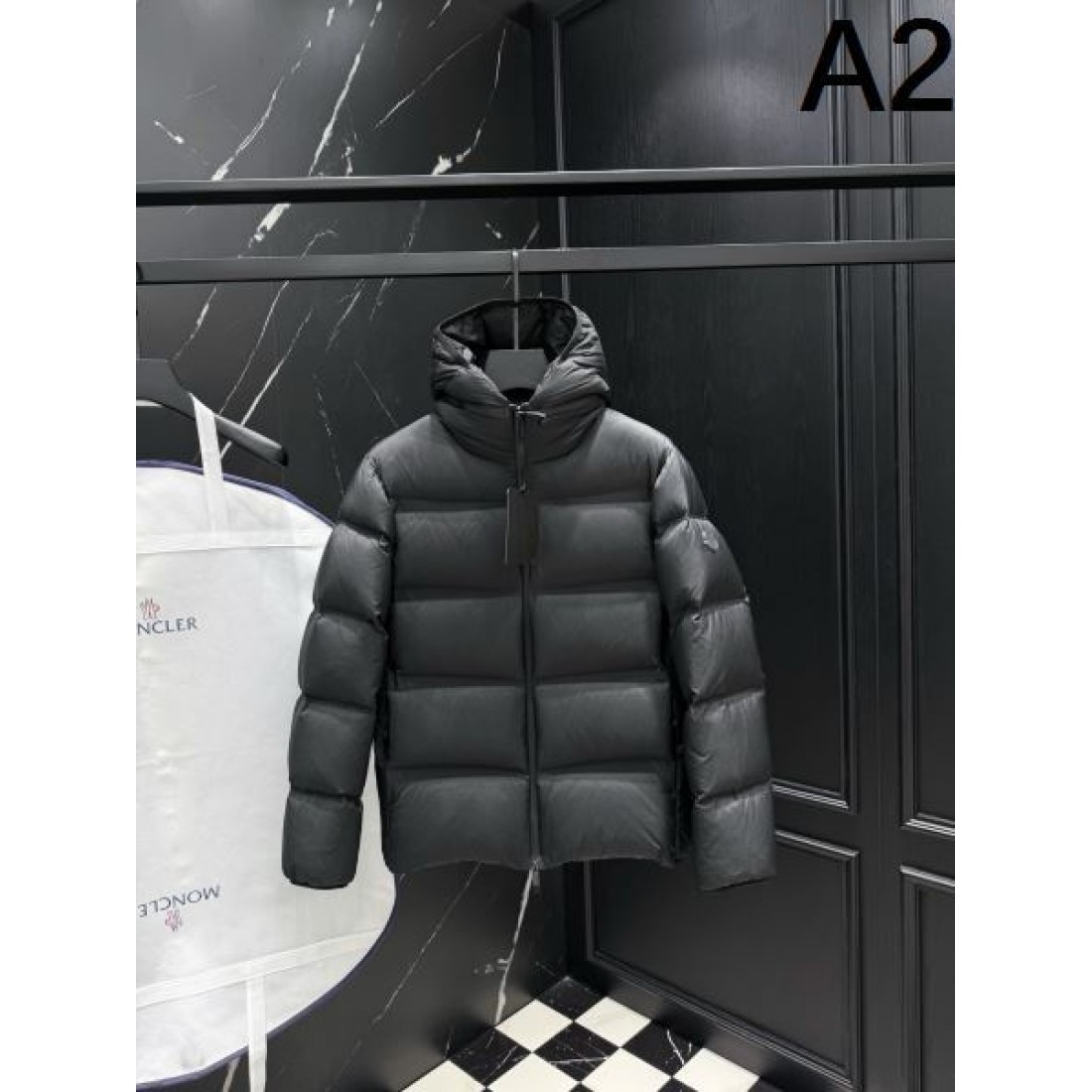 軽快 柔らかい 高品質な モンクレール MONCLER コピー ダウンジャケット 快適 