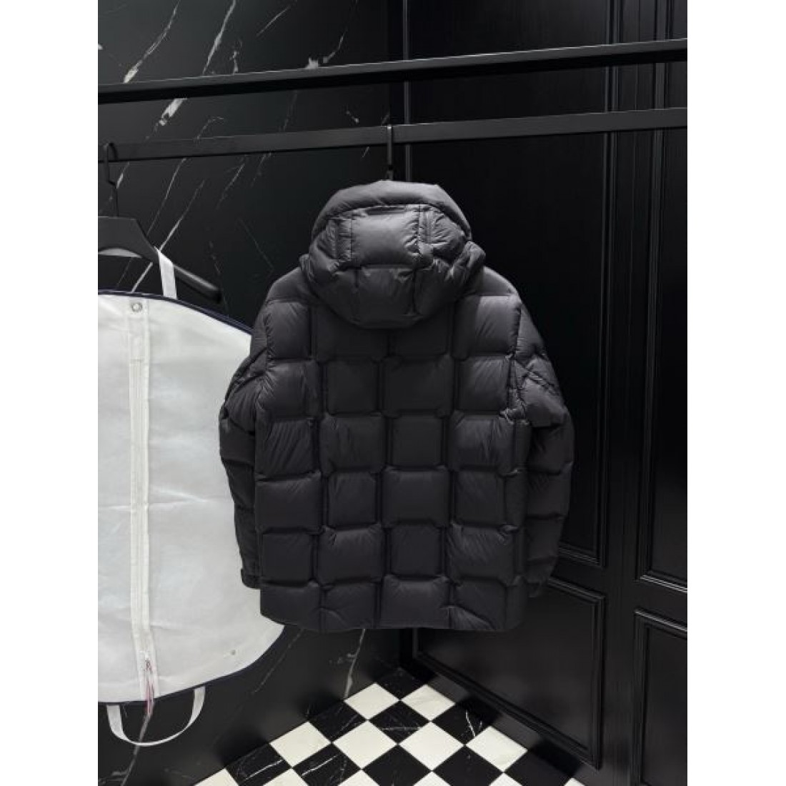 軽やか 上質 柔らかな モンクレール MONCLER コピー ダウンジャケット 快適 