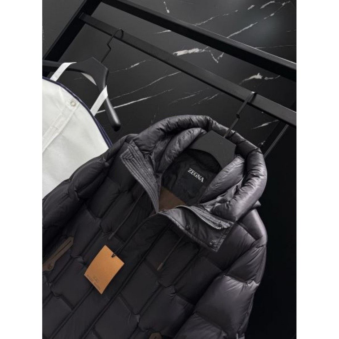 軽やか 上質 柔らかな モンクレール MONCLER コピー ダウンジャケット 快適 