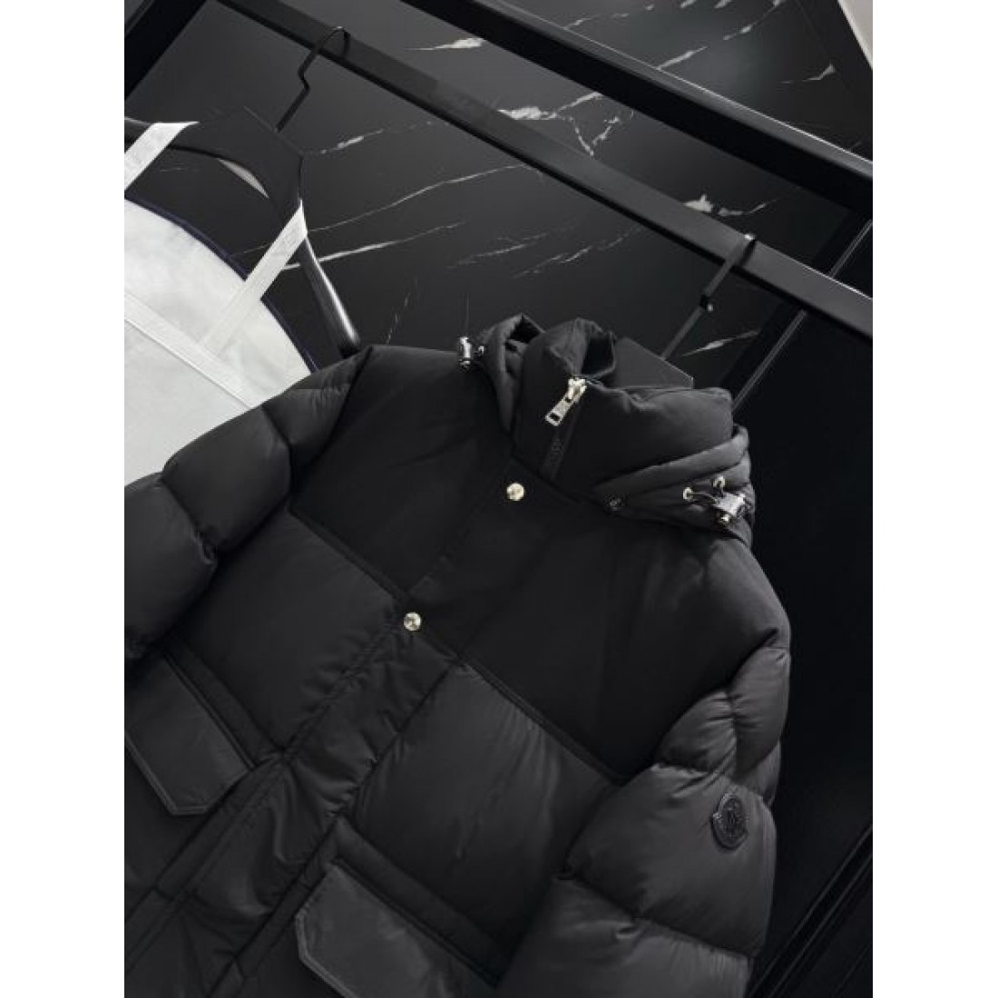 クラシック 高級感のある 美しい モンクレール MONCLER コピー ダウンジャケット 