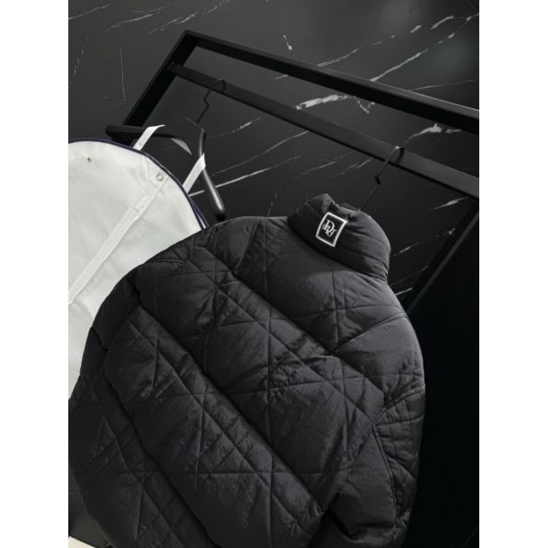  ラグジュアリー 軽やか 柔らかな モンクレール MONCLER コピー ダウンジャケット