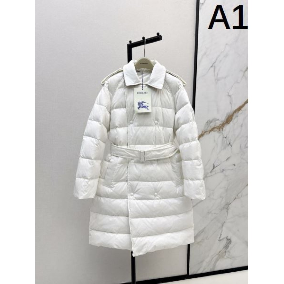 スタイリッシュ 高級 バーバリー BURBERRY コピー ダウンジャケット 逸品 クラシック