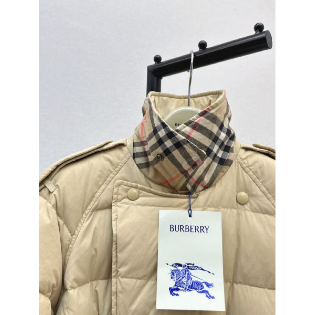スタイリッシュ 高級 バーバリー BURBERRY コピー ダウンジャケット 逸品 クラシック