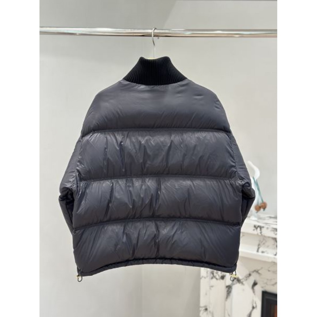 上品 プレミアム セリーヌ CELINE コピー ダウンジャケット 優雅 クラシック