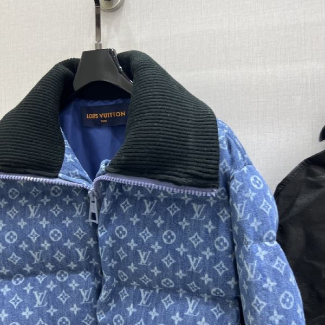 ラグジュアリー 高級感 洗練 ルイヴィトン LOUIS VUITTON コピー ダウンジャケット 最新作