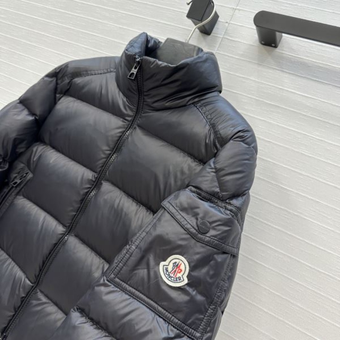 スタイリッシュ 高品質 暖かい モンクレール MONCLER コピー ダウンジャケット 限定デザイン