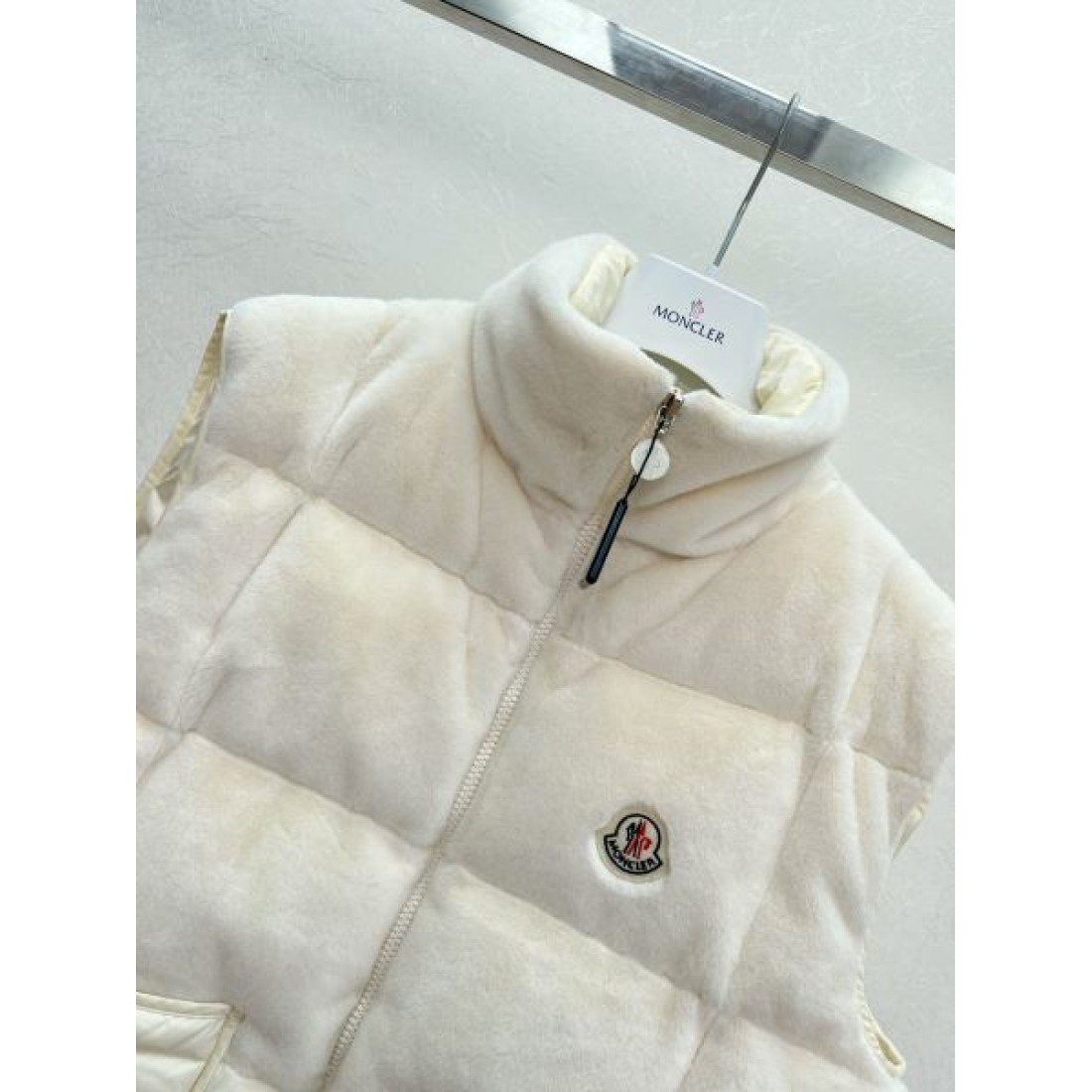 おすすめ 秋冬コーデ モンクレール MONCLER コピー ダウンジャケット 最新 大人気