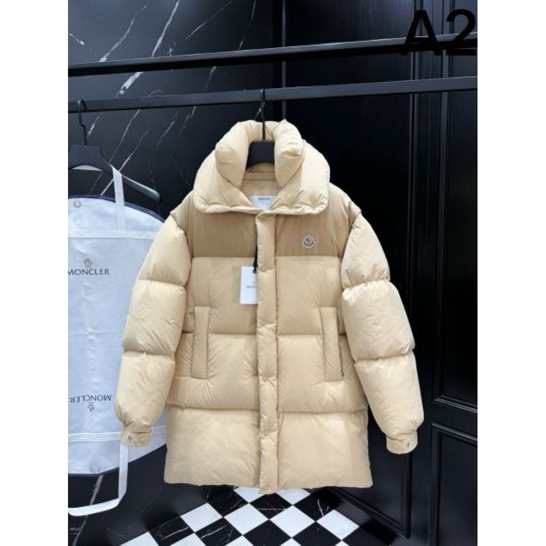 機能的 シンプル 大人向け モンクレール MONCLER コピー ダウンジャケット 限定モデル