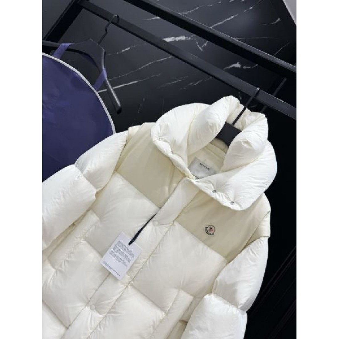 機能的 シンプル 大人向け モンクレール MONCLER コピー ダウンジャケット 限定モデル