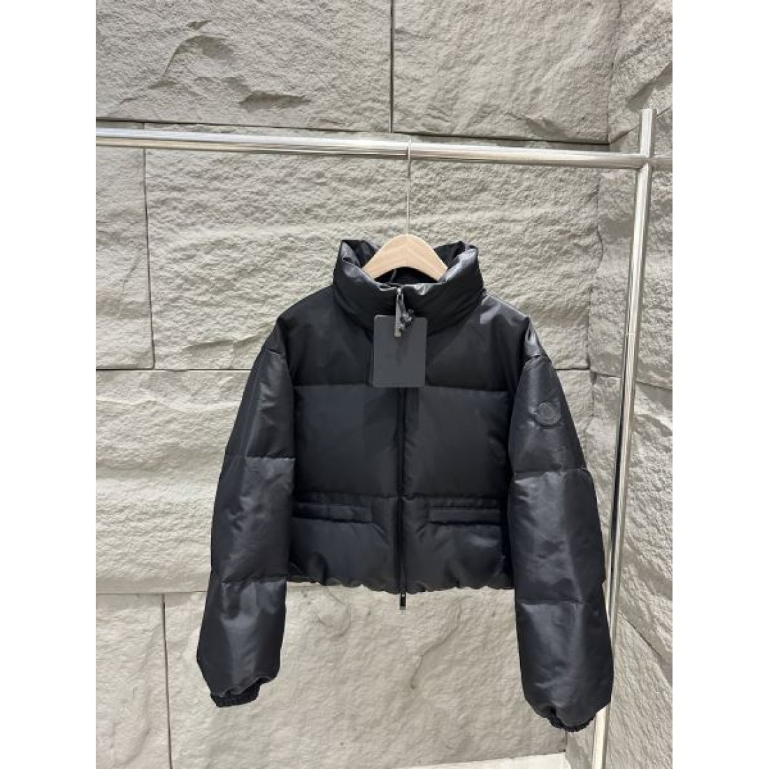 高性能 保温性抜群 プレミアム モンクレール MONCLER コピー ダウンジャケット 冬必須