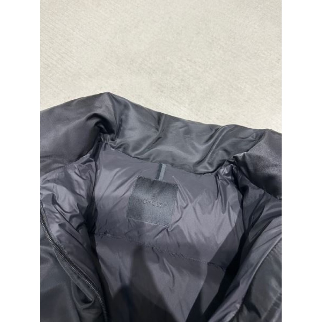 高性能 保温性抜群 プレミアム モンクレール MONCLER コピー ダウンジャケット 冬必須