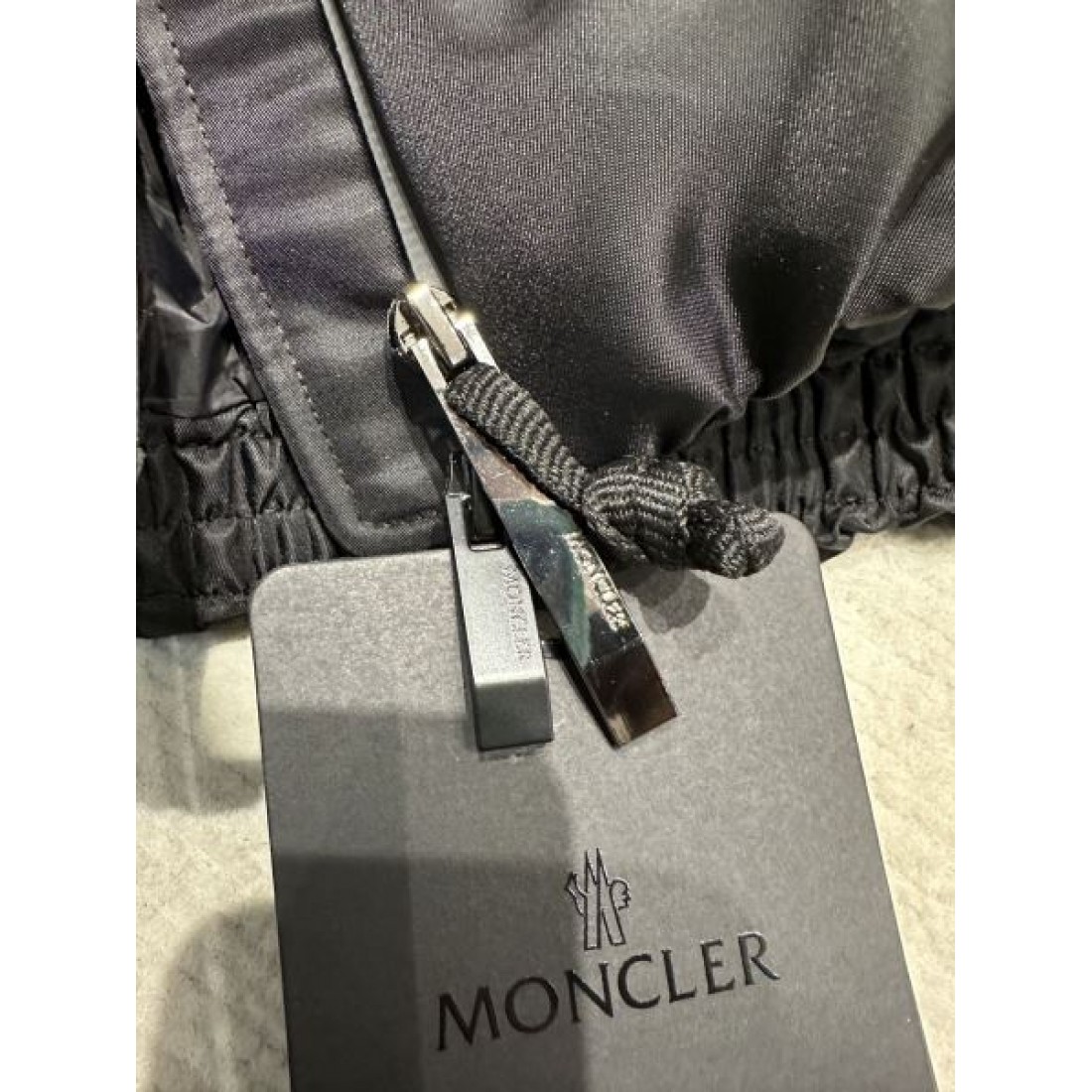 高性能 保温性抜群 プレミアム モンクレール MONCLER コピー ダウンジャケット 冬必須