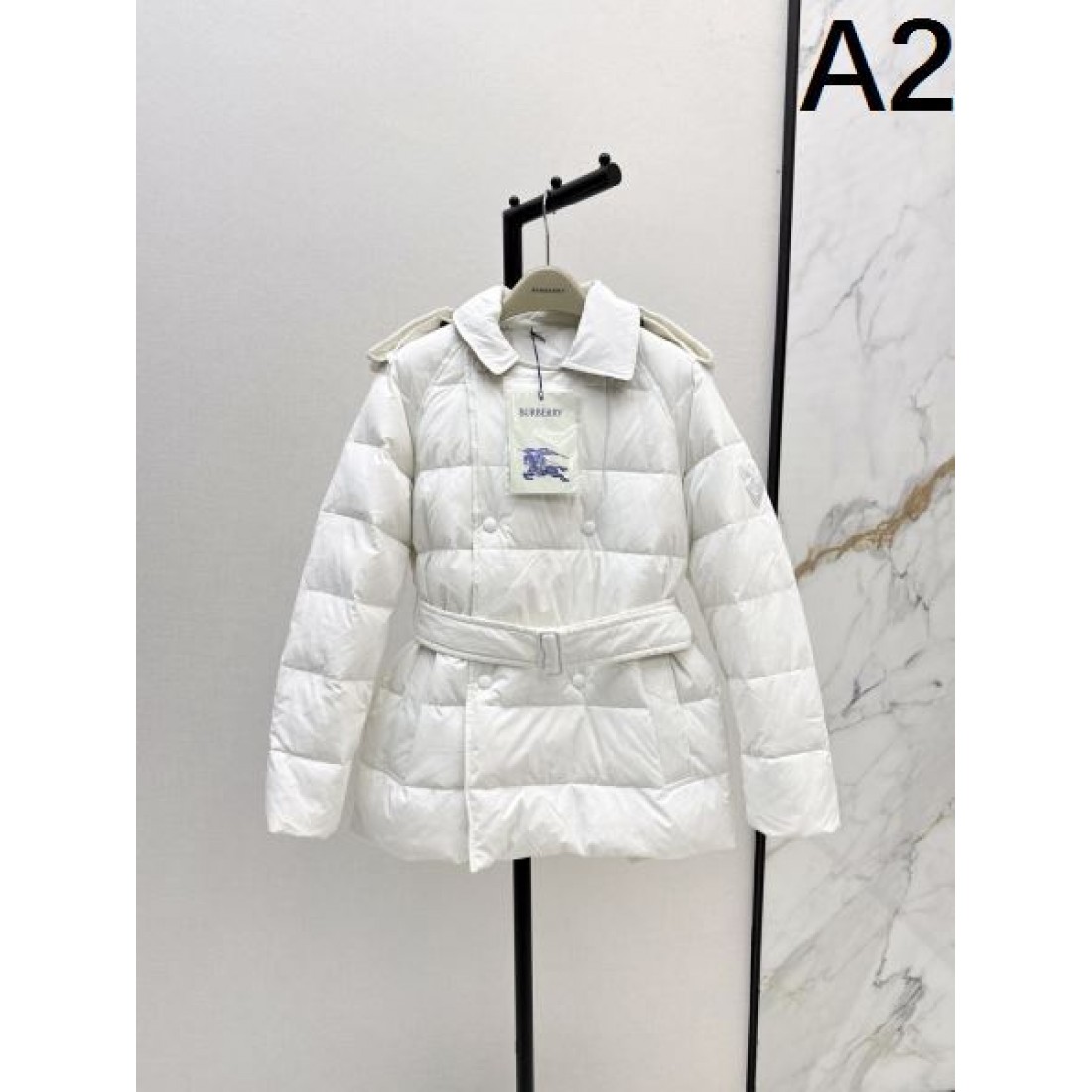 上質 クラシック バーバリー BURBERRY コピー ダウンジャケット 洗練 モダン