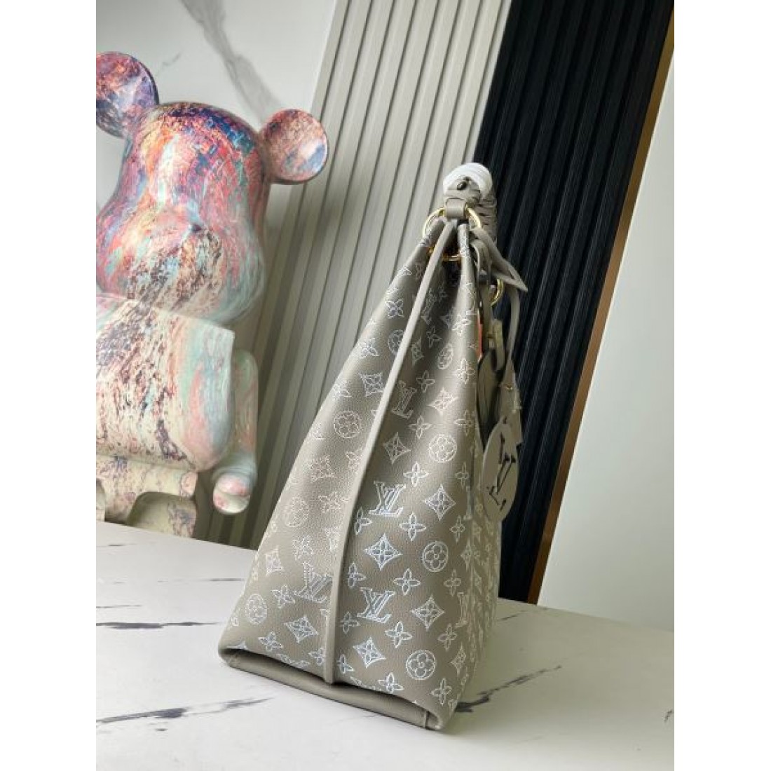 ラグジュアリー 洗練 ルイヴィトン LOUIS VUITTON コピー トートバッグ エレガント 上品