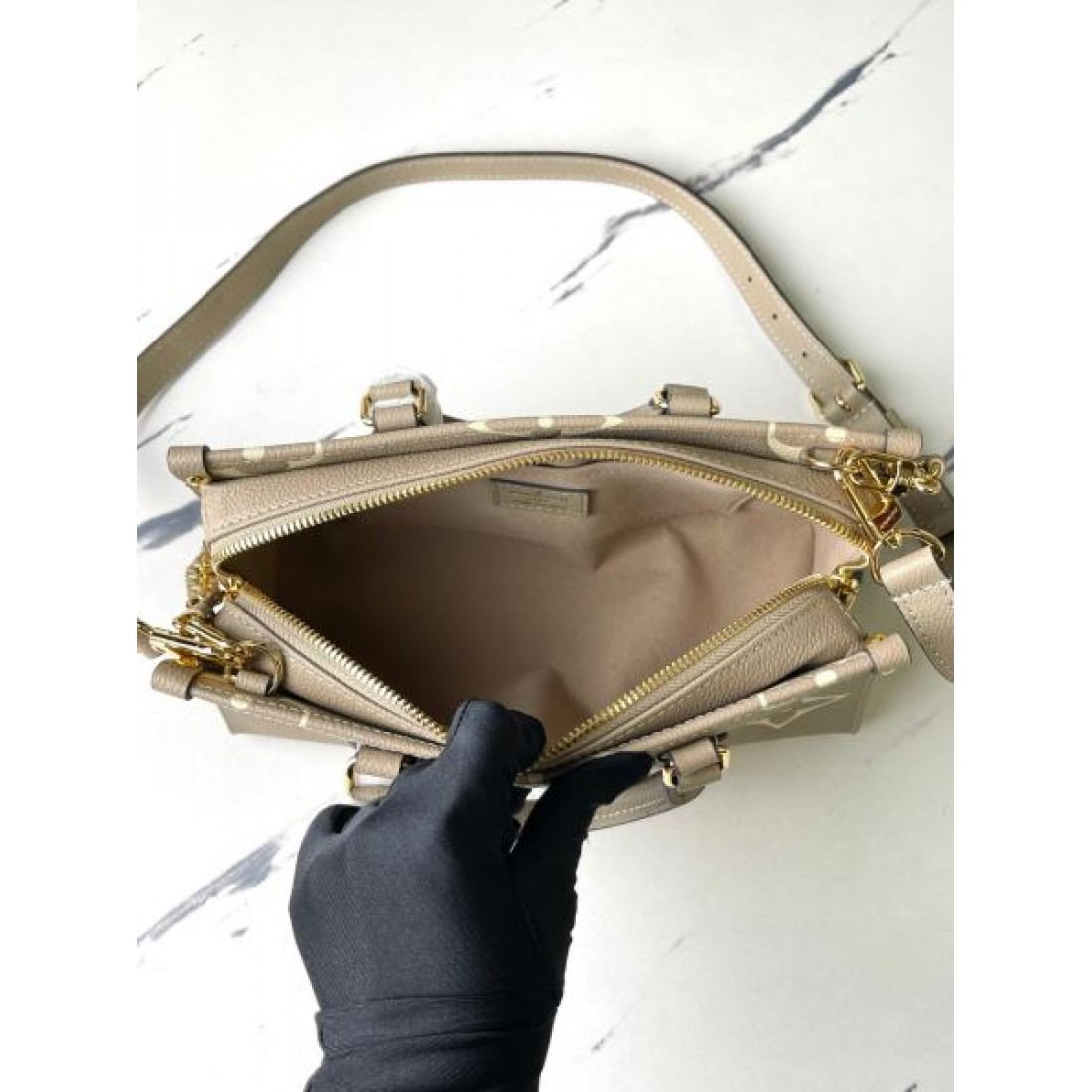 高雅 エレガント ルイヴィトン LOUIS VUITTON コピー トートバッグ 上質 モダン