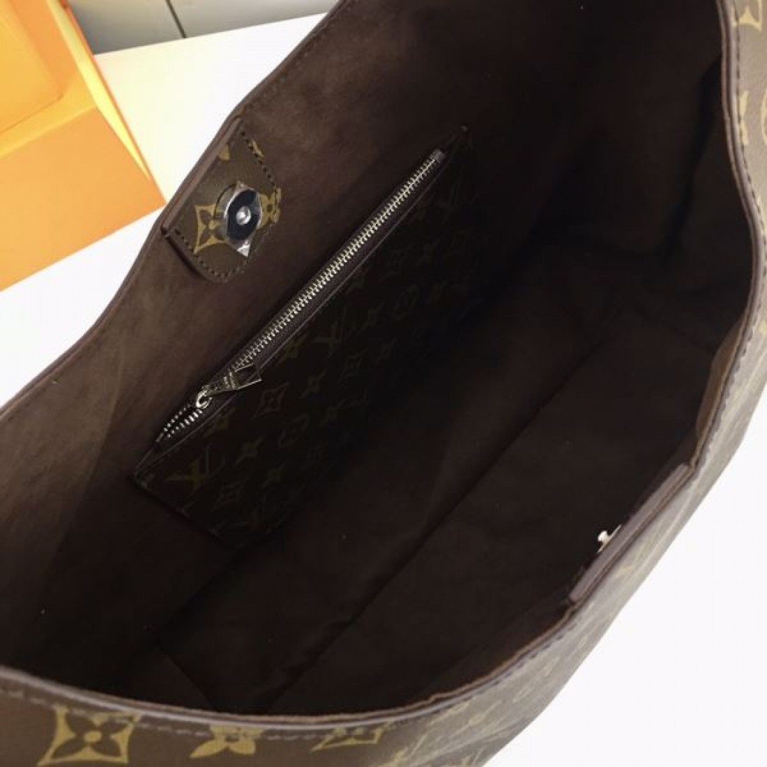 高級感のある 上品な ルイヴィトン LOUIS VUITTON コピー トートバッグ 洗練された