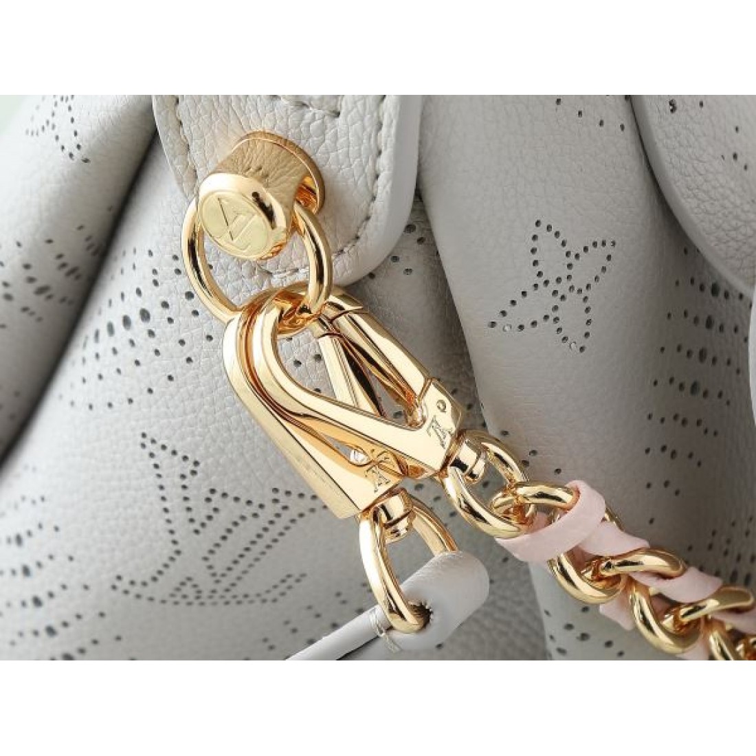 大人っぽい 落ち着いた イヴサンローラン YSL コピー トートバッグ スタイリッシュな