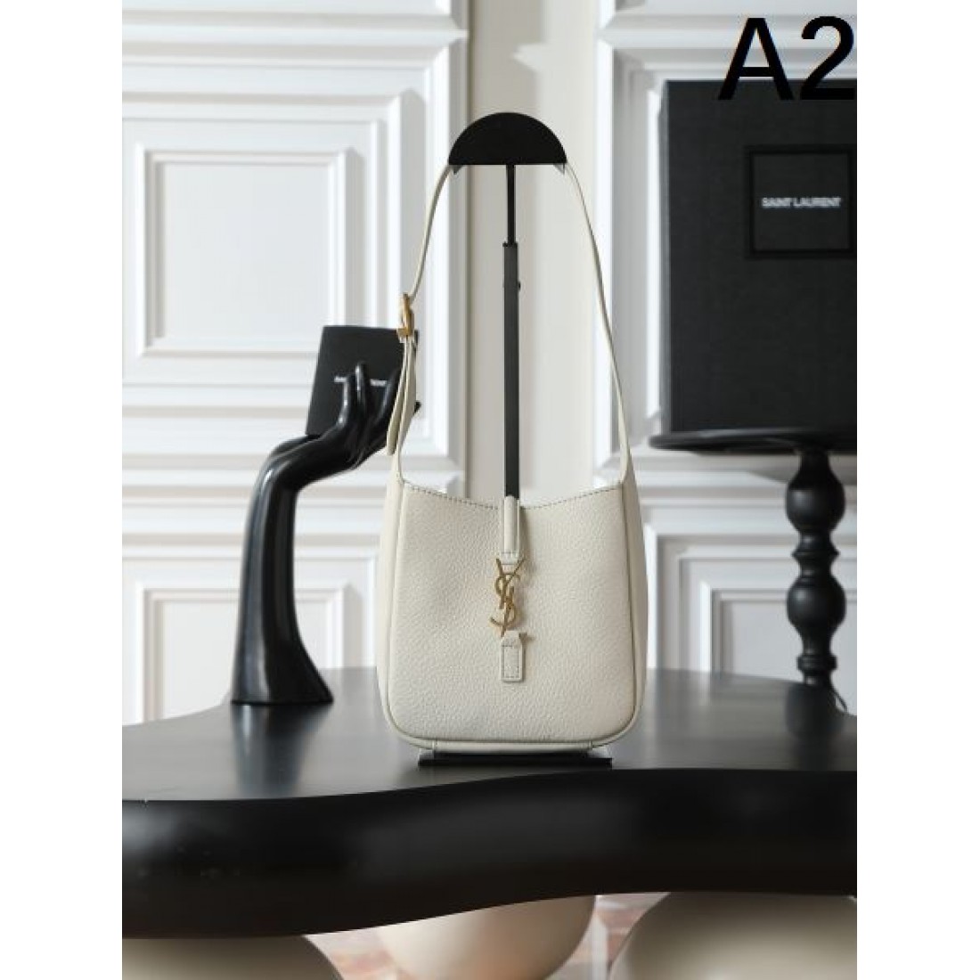 シンプルで 上品な イヴサンローラン YSL コピー トートバッグ 実用的な 