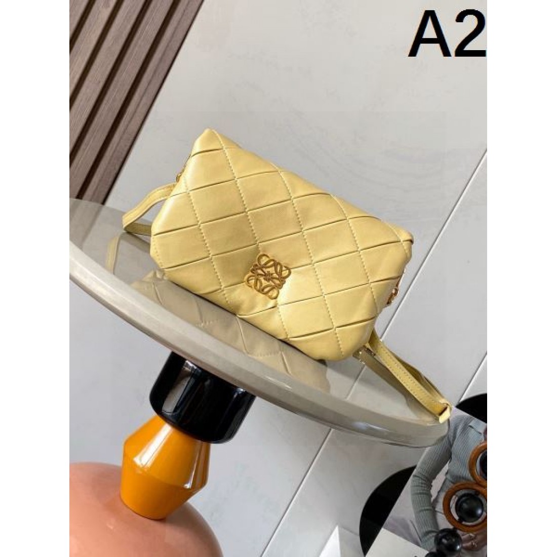  リュクス 落ち着きのある 風格 ロエベ LOEWE コピー ショルダーバッグ 