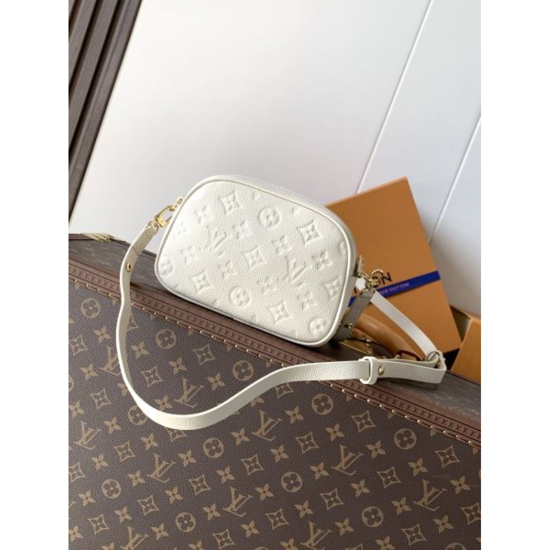 柔和 まろやか 上等 ルイヴィトン LOUIS VUITTON コピー ショルダーバッグ 気品ある