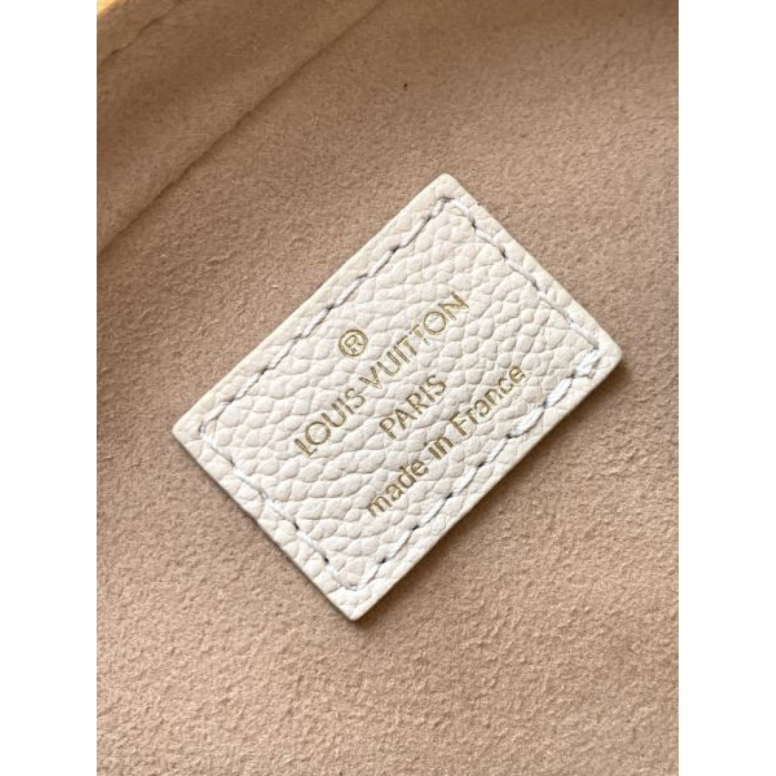 柔和 まろやか 上等 ルイヴィトン LOUIS VUITTON コピー ショルダーバッグ 気品ある