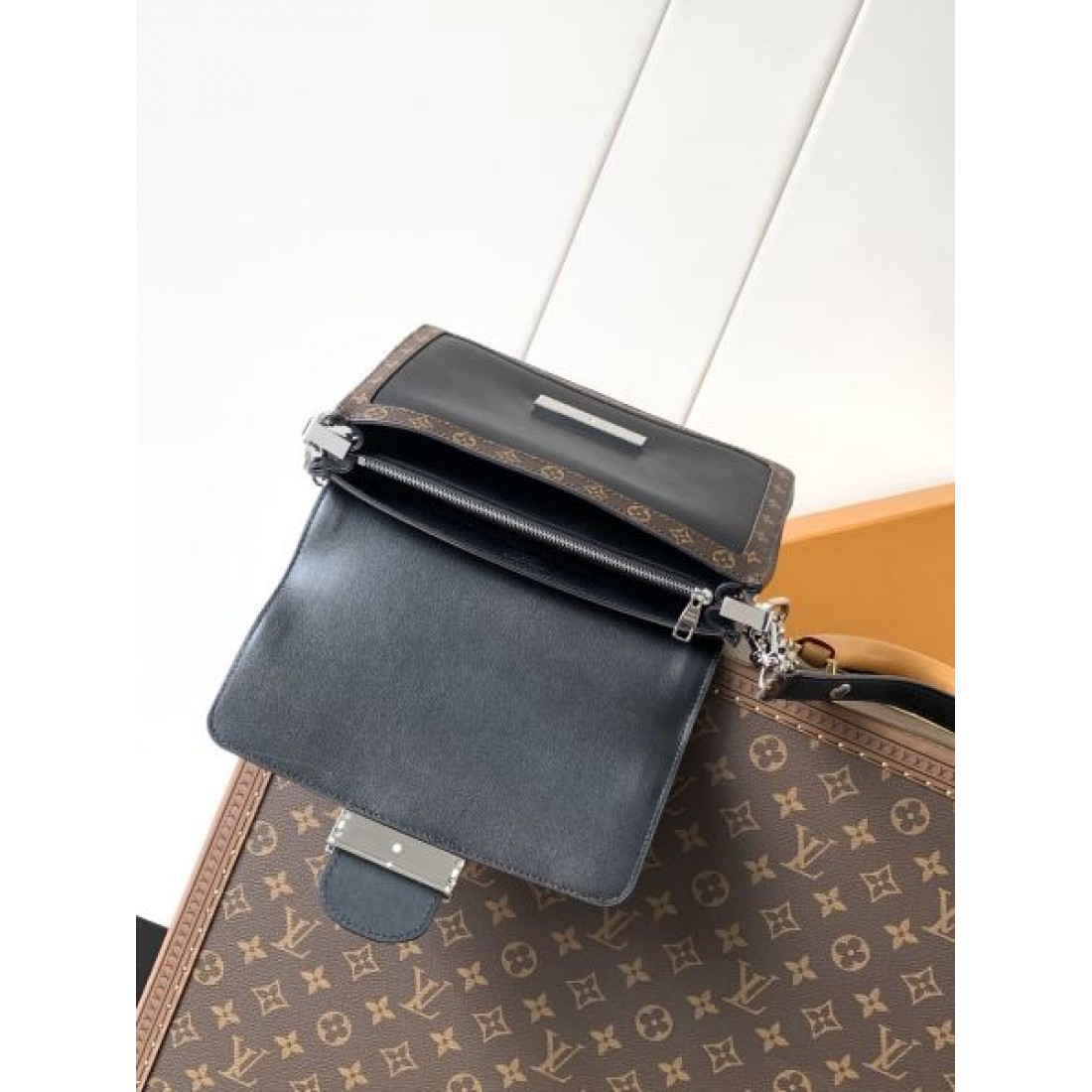 華やか 端麗 高品質 ルイヴィトン LOUIS VUITTON コピー ショルダーバッグ 上質感 