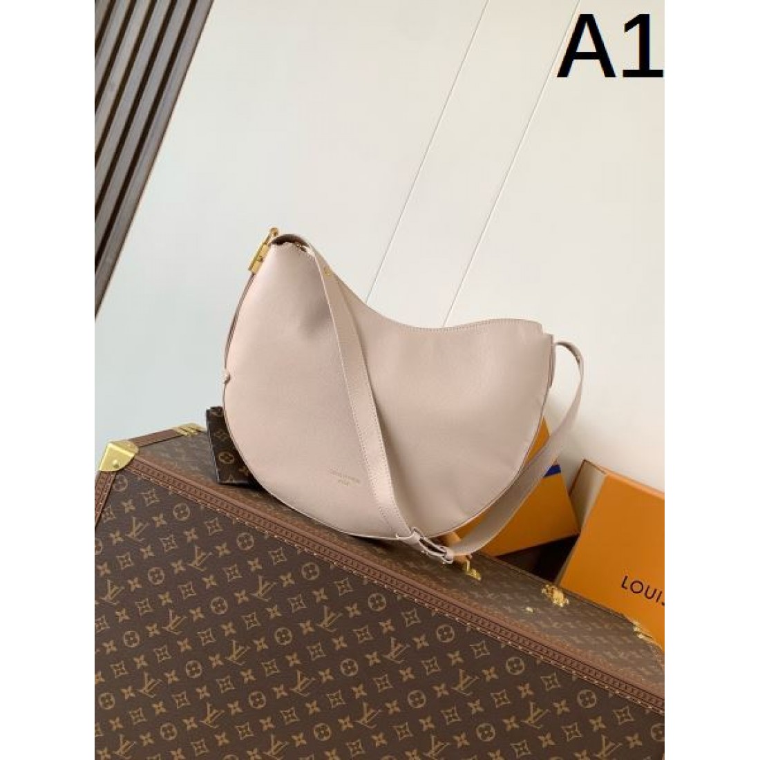 優美 洗練された しなやか ルイヴィトン LOUIS VUITTON コピー ショルダーバッグ 上質