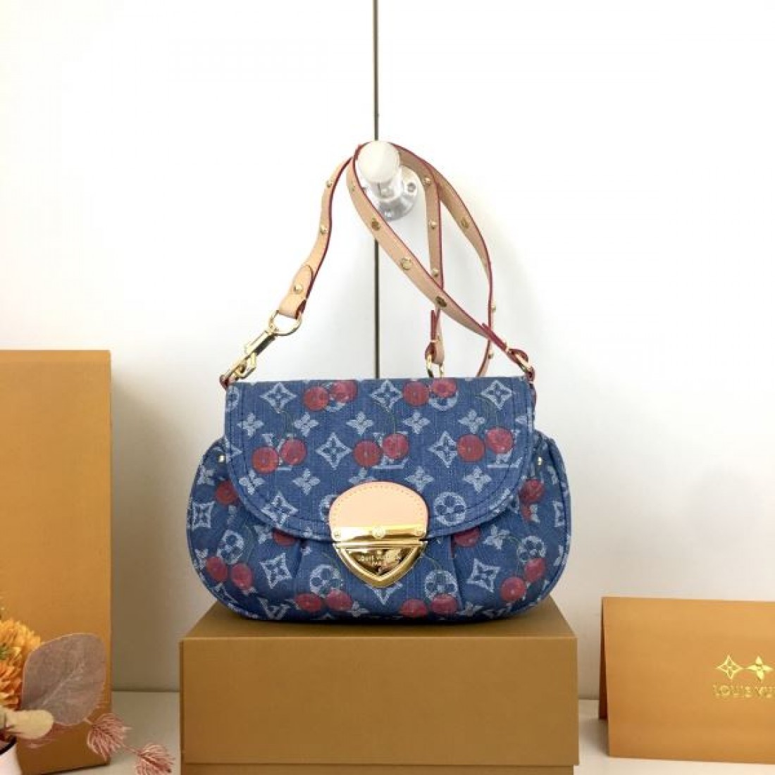 上質 ラグジュアリー 端正 ルイヴィトン LOUIS VUITTON コピー ショルダーバッグ 逸品