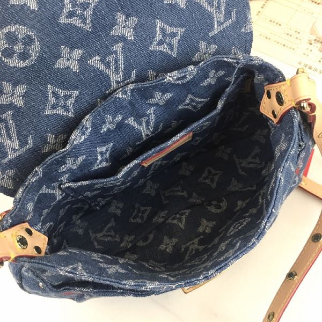 上質 ラグジュアリー 端正 ルイヴィトン LOUIS VUITTON コピー ショルダーバッグ 逸品