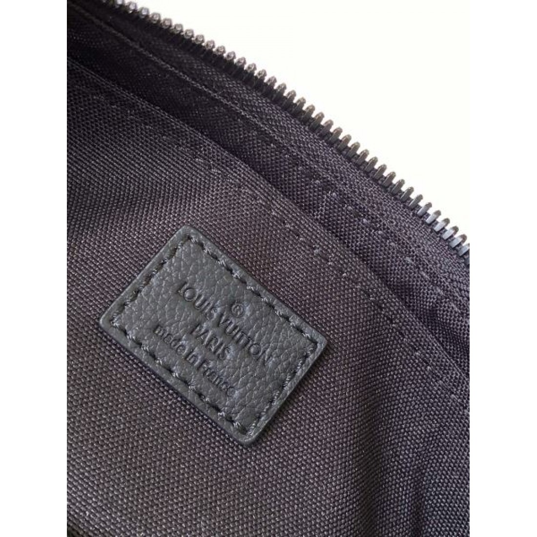 ラグジュアリー 洗練 ルイヴィトン LOUIS VUITTON コピー ショルダーバッグ 上品 モダン