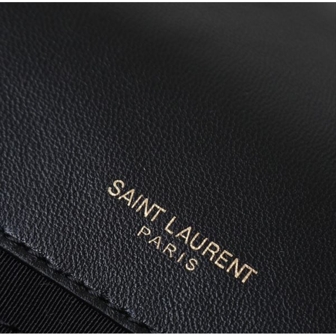 上品 スタイリッシュ イヴ サンローラン YSL コピー ショルダーバッグ 高級感 プレミアム