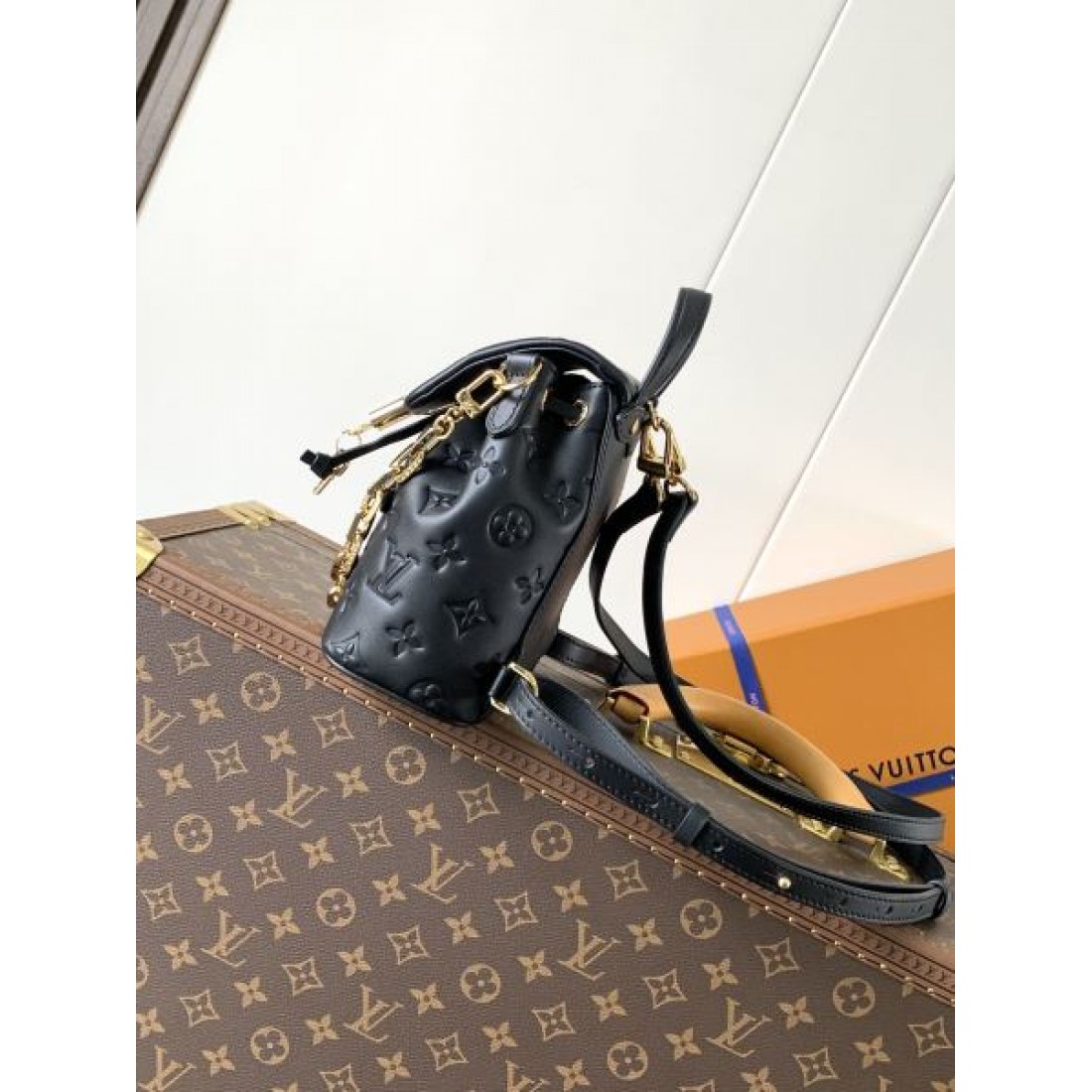 クラシック モダン ルイヴィトン LOUIS VUITTON コピー バックパック 高級感 エレガント